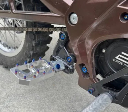 Universal Peg Bracket Mounting Titanium