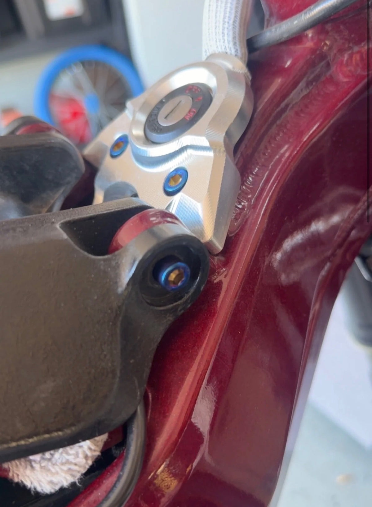 Eride Pro Battery Lid Titanium