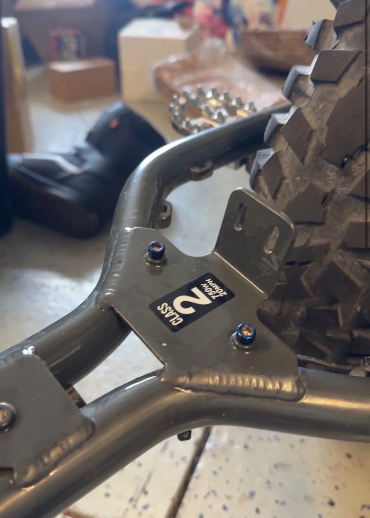 Super 73 Rear MudGuard Titanium