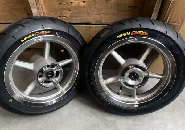 ARC Designs Yozma/Tuttio Supermoto wheel set